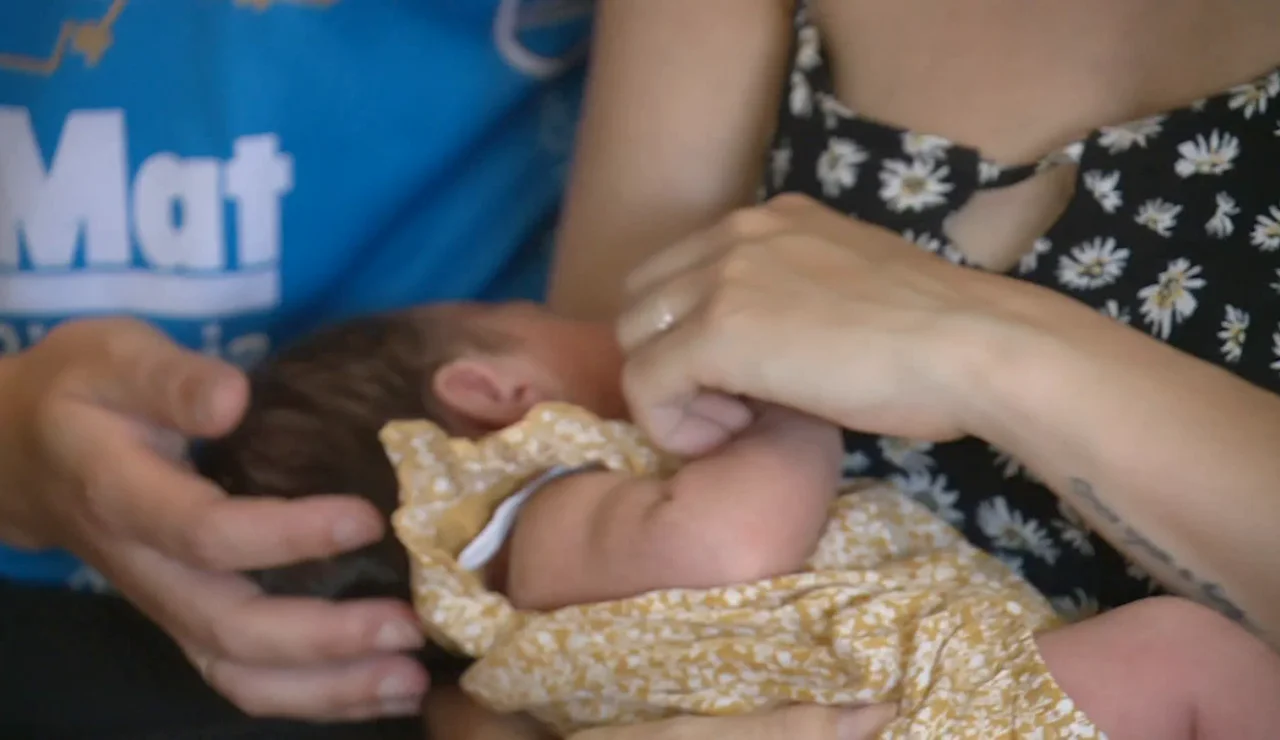 La controvertida moda de dar a luz en casa: ¿Qué es lo mejor para el bebé y la madre y cuáles son los riesgos?
