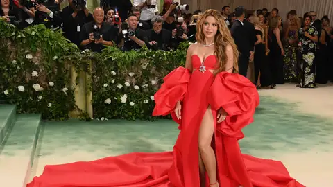 Shakira, de Wes Gordon para Carolina Herrera Shakira, de Wes Gordon para Carolina Herrera