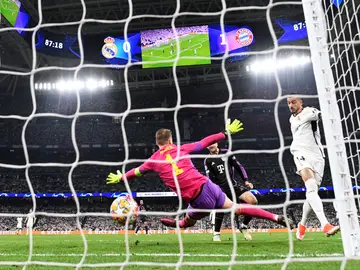 Joselu marca tras el fallo de Neuer Joselu marca tras el fallo de Neuer
