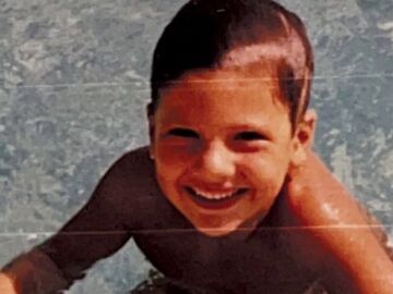 &iexcl;Una sonrisa inconfundible!: As&iacute; era Kaan Urgancıoğlu, Ilgaz en Secretos de familia, cuando era peque&ntilde;o