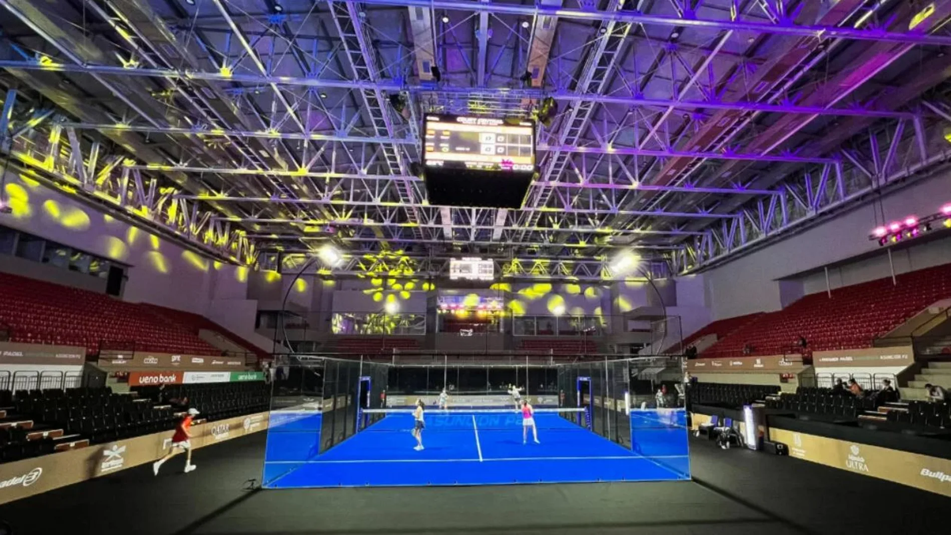 Imagen de la pista central del Asunción Premier Padel P2