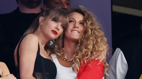 Taylor Swift y Blake Lively Taylor Swift y Blake Lively