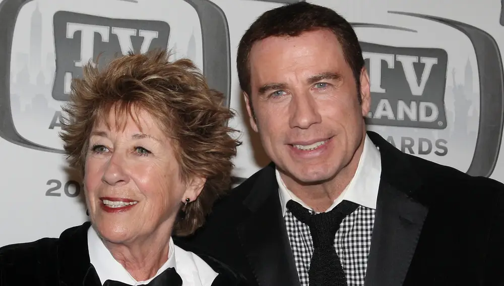John Travolta con su hermana Ellen
