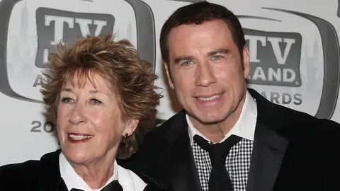 John Travolta con su hermana Ellen John Travolta con su hermana Ellen