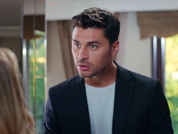 &Ouml;mer descubre que sus mayores temores se han hecho realidad: &iexcl;su padre se ha casado con su enfermera!