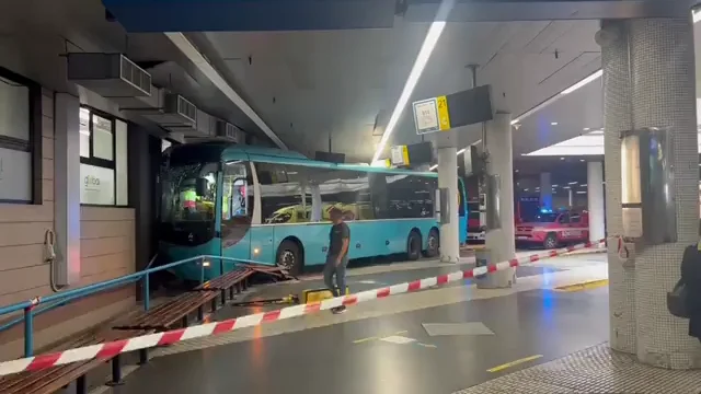 Varios heridos al ser atropellados por una guagua en Las Palmas de Gran Canaria Varios heridos al ser atropellados por una guagua en Las Palmas de Gran Canaria
