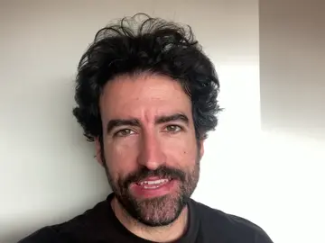 La felicitación de Rafa Castaño a Óscar Díaz: así le da el relevo como ganador de Pasapalabra La felicitación de Rafa Castaño a Óscar Díaz: así le da el relevo como ganador de Pasapalabra