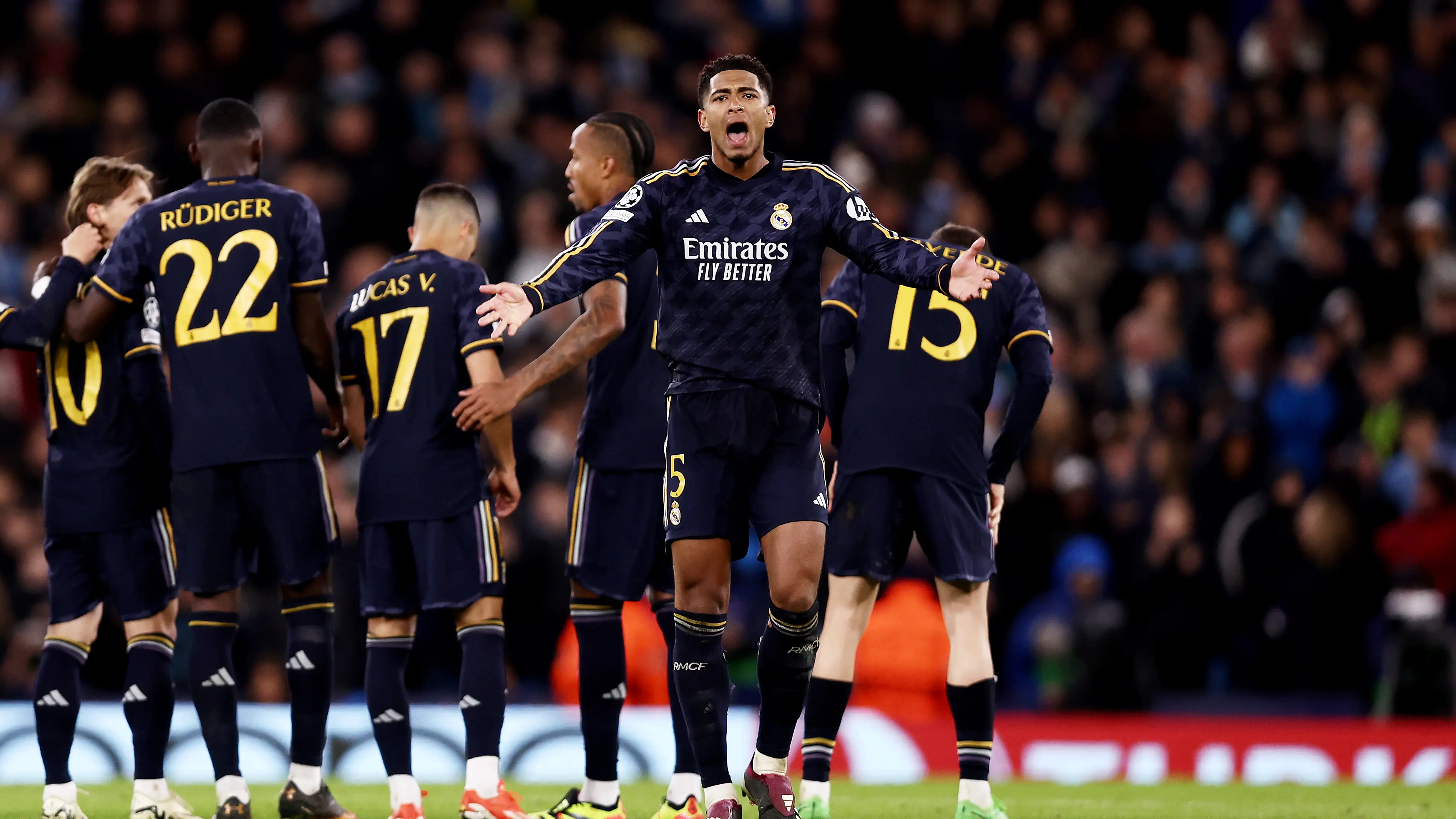 Jude Bellingham reacciona durante el Manchester City-Real Madrid de cuartos de final de Champions League Jude Bellingham reacciona durante el Manchester City-Real Madrid de cuartos de final de Champions League