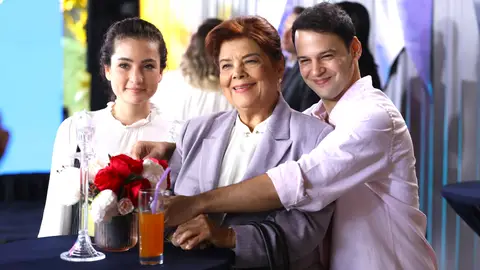 Conoce a fondo a Ayşe Kökçü, la actriz que interpreta a Fatma en Hermanos Conoce a fondo a Ayşe Kökçü, la actriz que interpreta a Fatma en Hermanos
