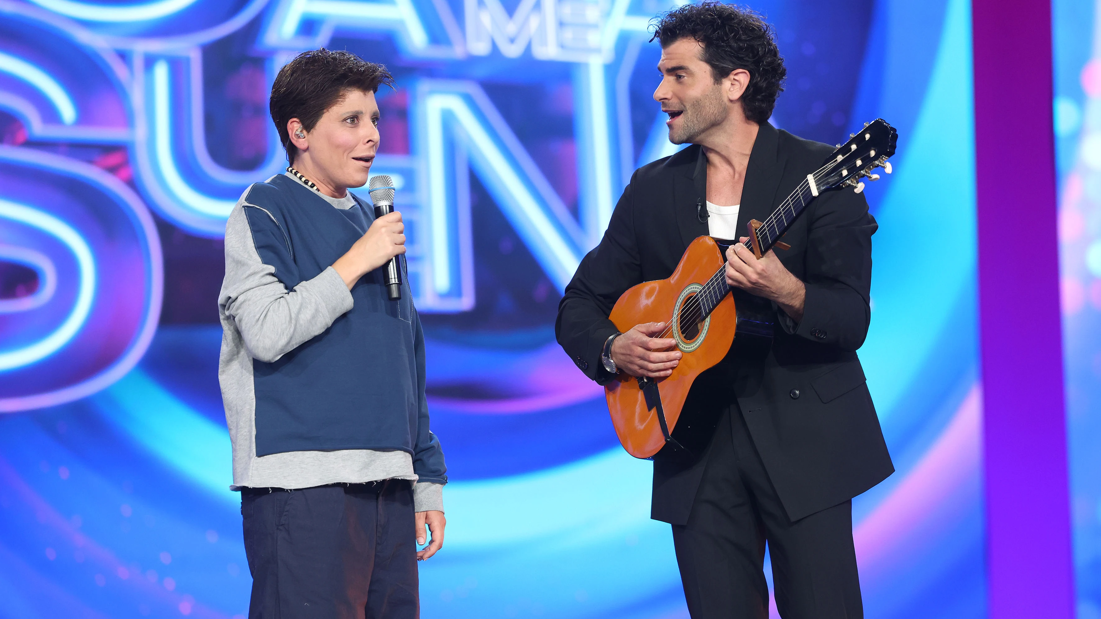 La irresistible versión acústica de Diego Domínguez con su ‘Chachi Piruli’ 20 años después La irresistible versión acústica de Diego Domínguez con su ‘Chachi Piruli’ 20 años después