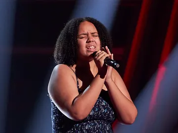 Amy fascina al interpretar ‘Vuelvo a verte’ de Malú y el discurso de Rosario le llega al corazón Amy fascina al interpretar ‘Vuelvo a verte’ de Malú y el discurso de Rosario le llega al corazón