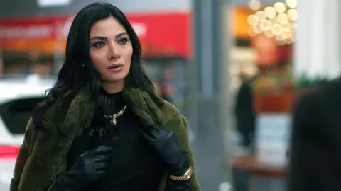 Osman se reencuentra con Zümrüt Osman se reencuentra con Zümrüt