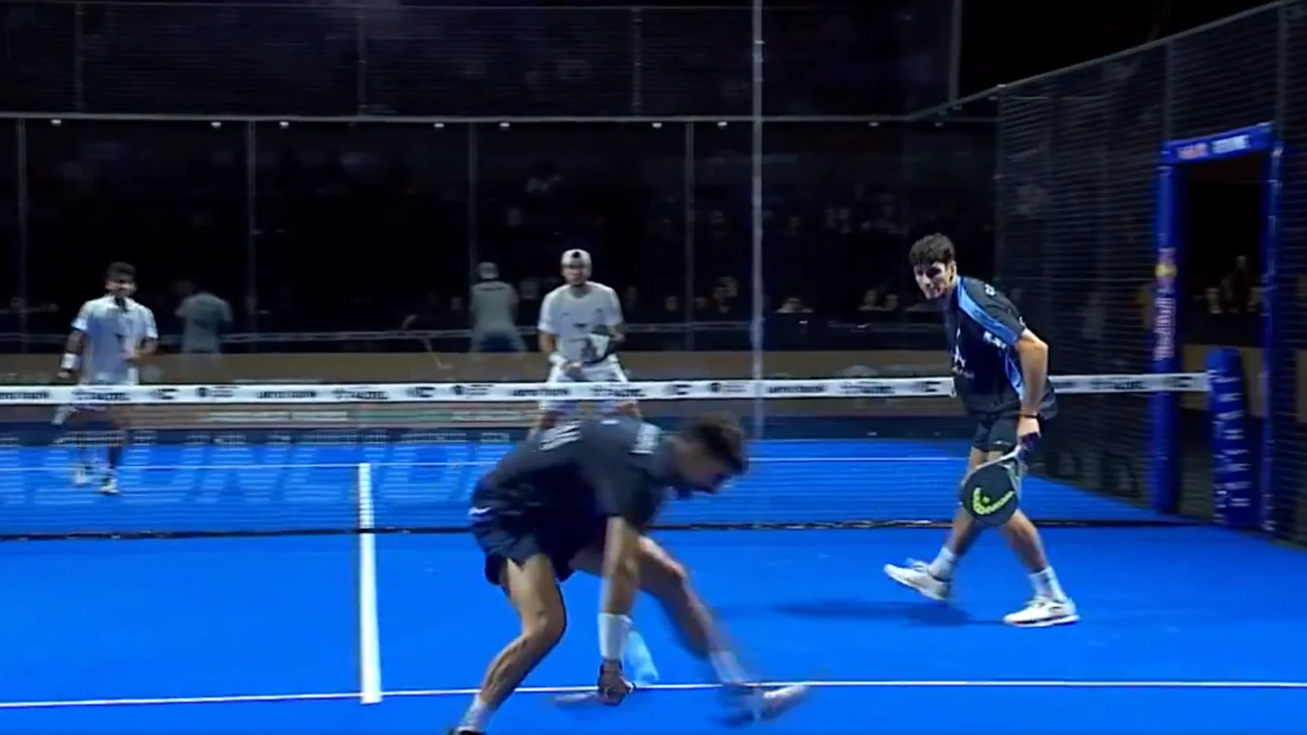 La brutal salvada de Agustín Tapia en Asunción La brutal salvada de Agustín Tapia en Asunción