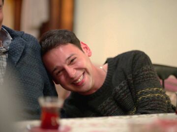 En el &uacute;ltimo cap&iacute;tulo de Hermanos: Seng&uuml;l y Fatma vuelven a casa y Orhan evita una desgracia