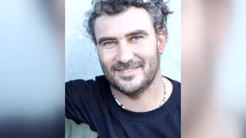 Toni Espadas Toni Espadas