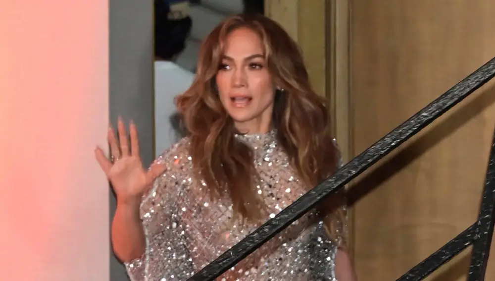 Jennifer Lopez promocionando la película Atlas en México