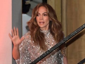 Jennifer Lopez promocionando la película Atlas en México