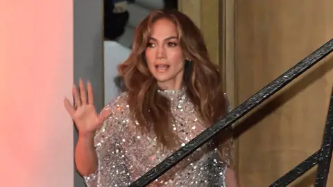 Jennifer Lopez promocionando la película Atlas en México Jennifer Lopez promocionando la película Atlas en México