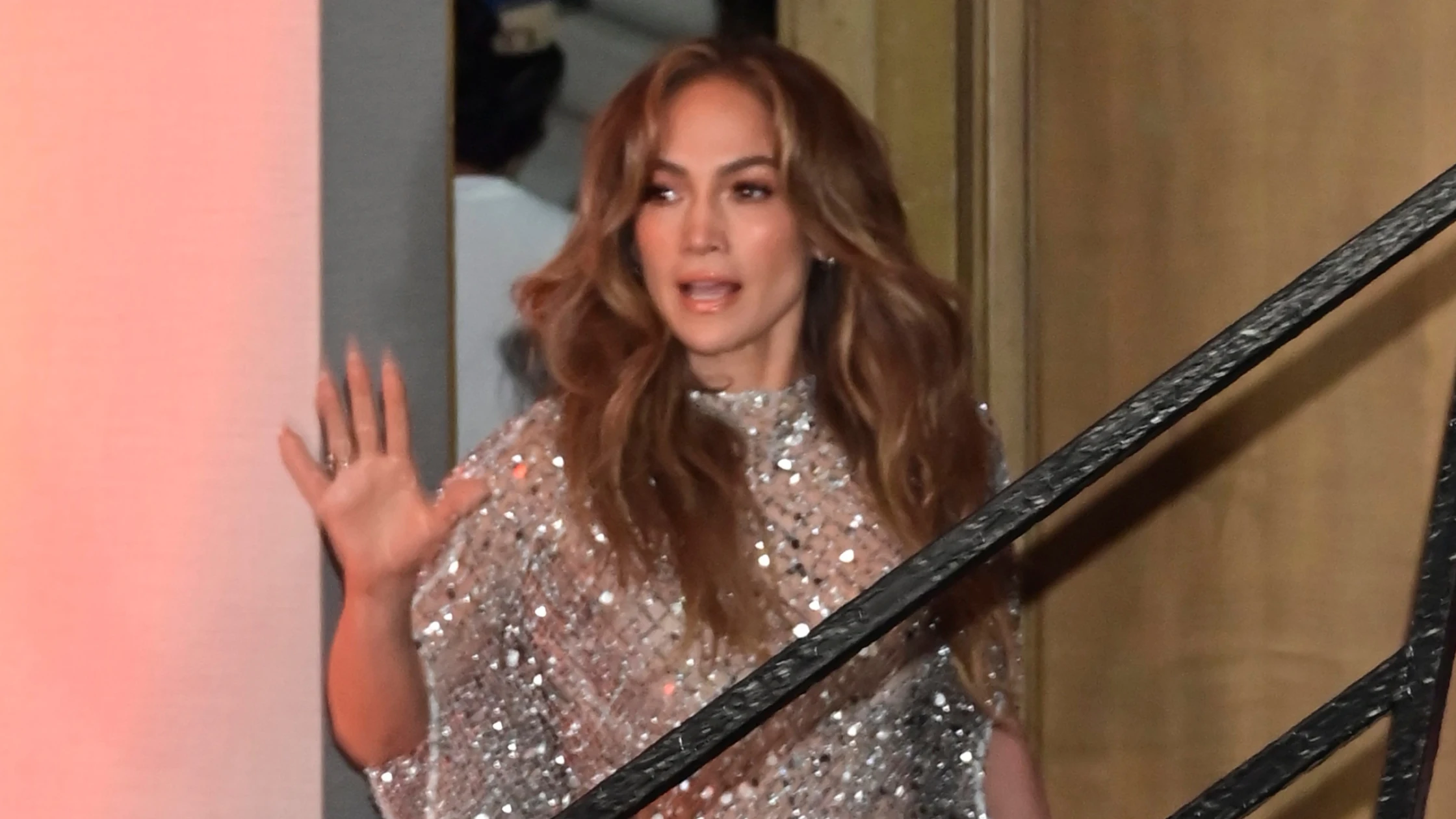 Jennifer Lopez promocionando la película Atlas en México Jennifer Lopez promocionando la película Atlas en México