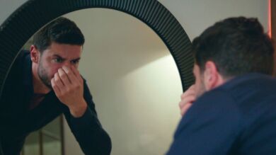 ¡A punto de partirle la nariz! Yildiz despierta a Çağatay con una bofetada 