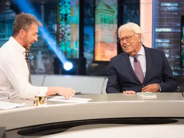 Felipe González, sobre la posición del Gobierno frente a la guerra de Gaza: "Que nos de las gracias Hamás no nos interesa nada" Felipe González, sobre la posición del Gobierno frente a la guerra de Gaza: "Que nos de las gracias Hamás no nos interesa nada"