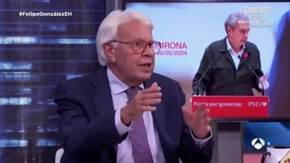 El dardo de Felipe González a Zapatero: “De lo que os digo, a lo mejor se entera hasta Zapatero, que le cuesta trabajo” El dardo de Felipe González a Zapatero: “De lo que os digo, a lo mejor se entera hasta Zapatero, que le cuesta trabajo”