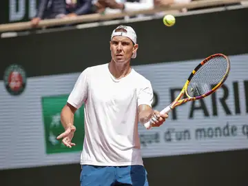 Rafa Nadal se entrena en Roland Garros Rafa Nadal se entrena en Roland Garros