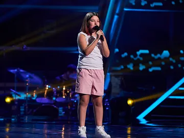 Paula pone el broche de oro al equipo de Melendi Paula pone el broche de oro al equipo de Melendi