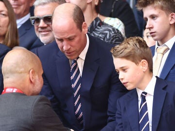 El príncipe Guillermo junto a su hijo, el príncipe George