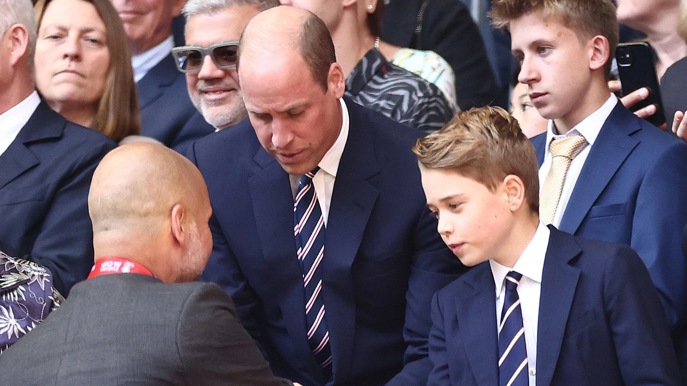 El príncipe Guillermo junto a su hijo, el príncipe George El príncipe Guillermo junto a su hijo, el príncipe George