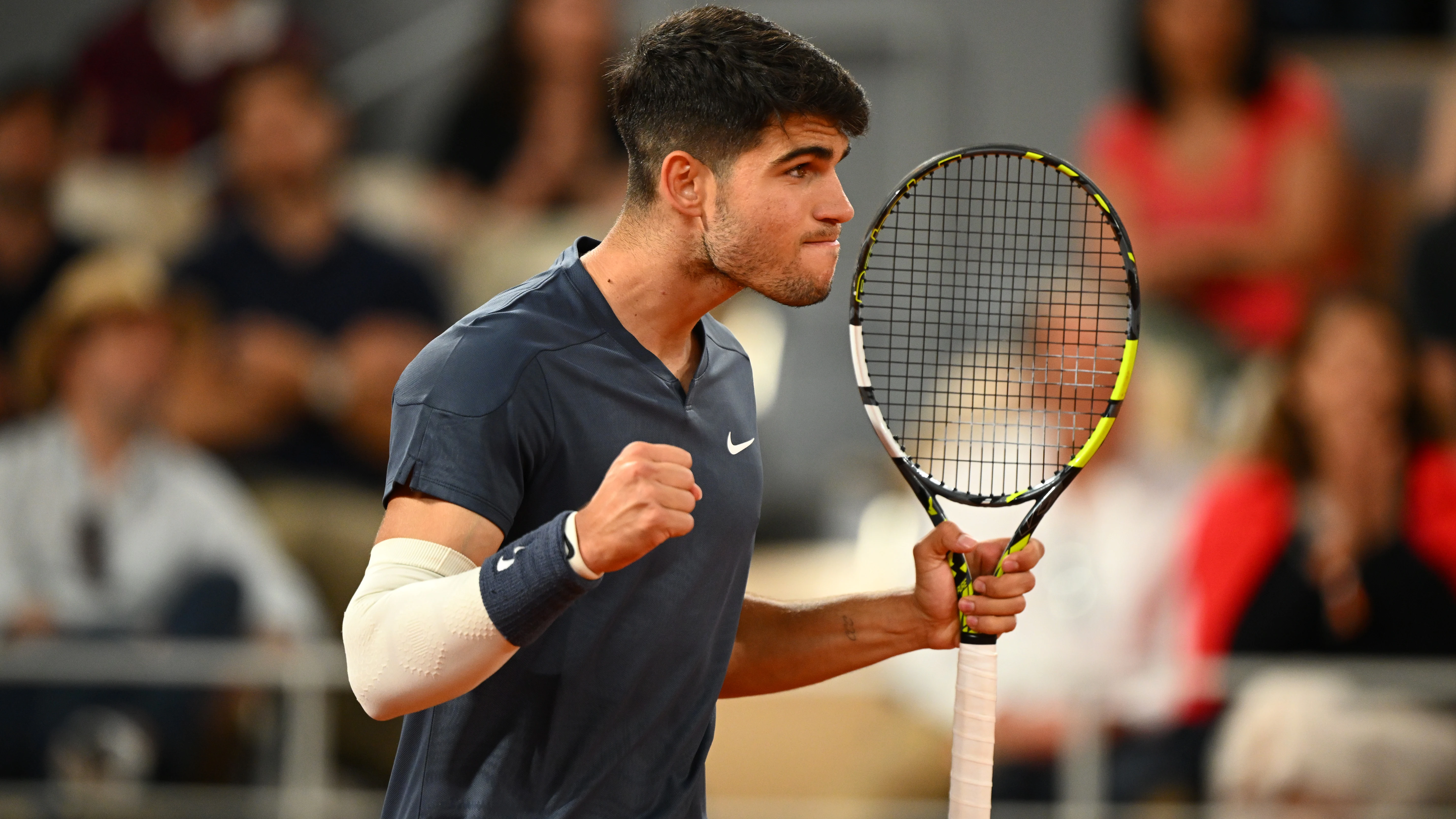 Carlos Alcaraz tras su triunfo ante J.J. Wolf en Roland Garros Carlos Alcaraz tras su triunfo ante J.J. Wolf en Roland Garros