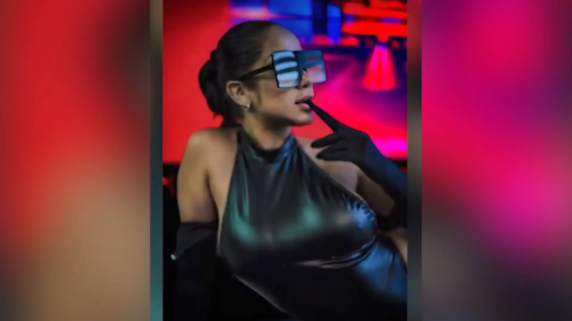 Muere una modelo tras ser succionada por un tren mientras realizaba una sesi&oacute;n de fotos