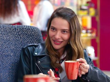 Sarp muerde el anzuelo al creer que Lydia est&aacute; enamorado de &eacute;l, pero ella solo tiene ojos para &Ouml;mer