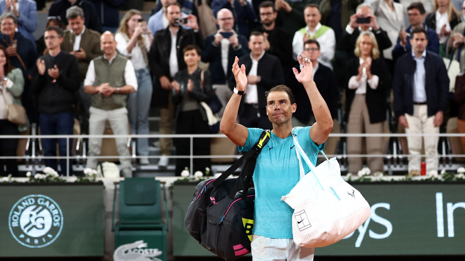 Rafa Nadal agradece el apoyo del público de Roland Garros tras su derrota ante Zverev