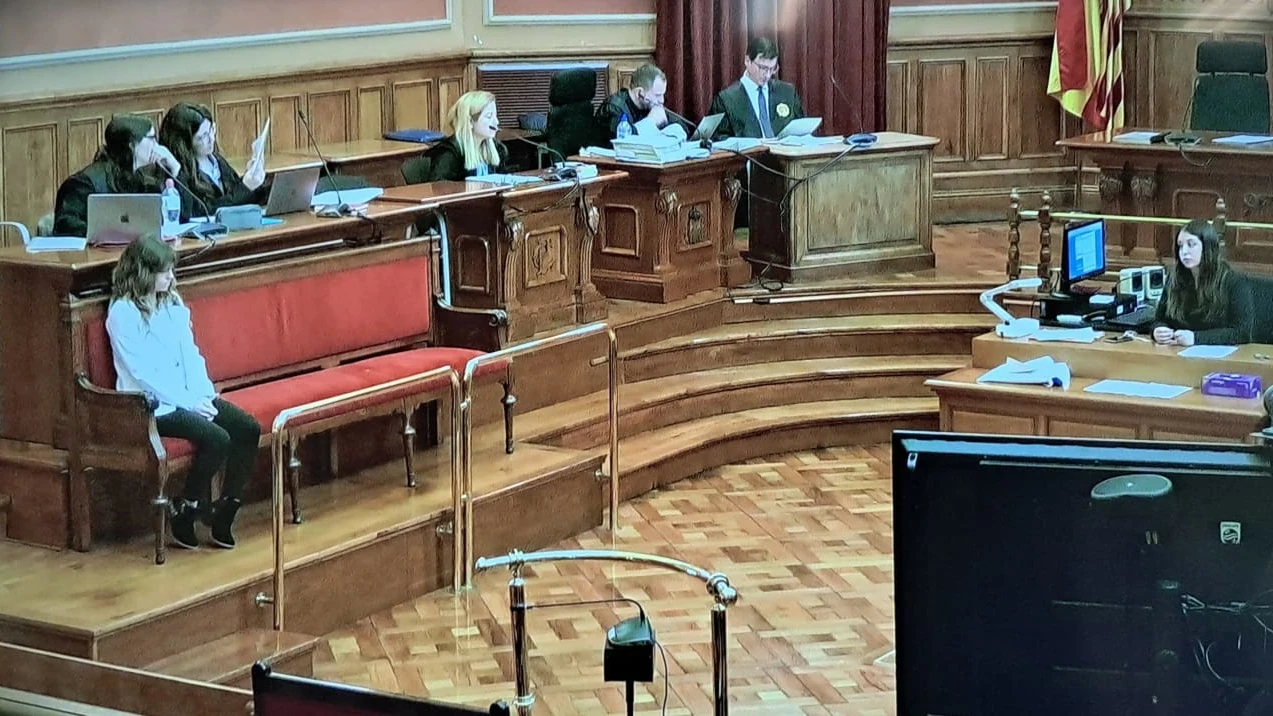 Juicio a la mujer confesó matar a su hija en Sant Joan Despí (Barcelona) Juicio a la mujer confesó matar a su hija en Sant Joan Despí (Barcelona)