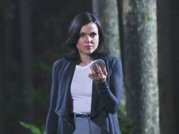 Lana Parrilla, Regina y la Reina Malvada en &Eacute;rase una Vez
