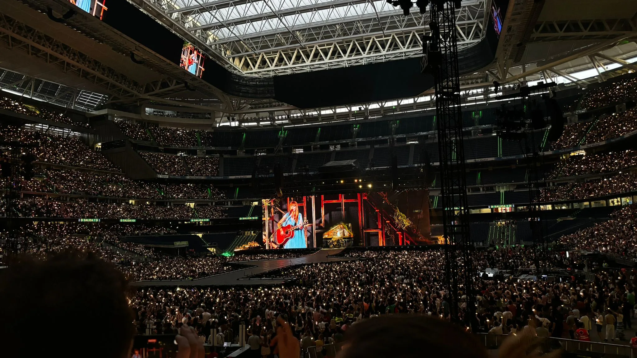 Imagen del concierto de Taylor Swift este miércoles en el Santiago Bernabéu Imagen del concierto de Taylor Swift este miércoles en el Santiago Bernabéu