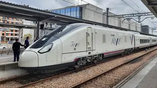 Imagen de un tren AVE Imagen de un tren AVE