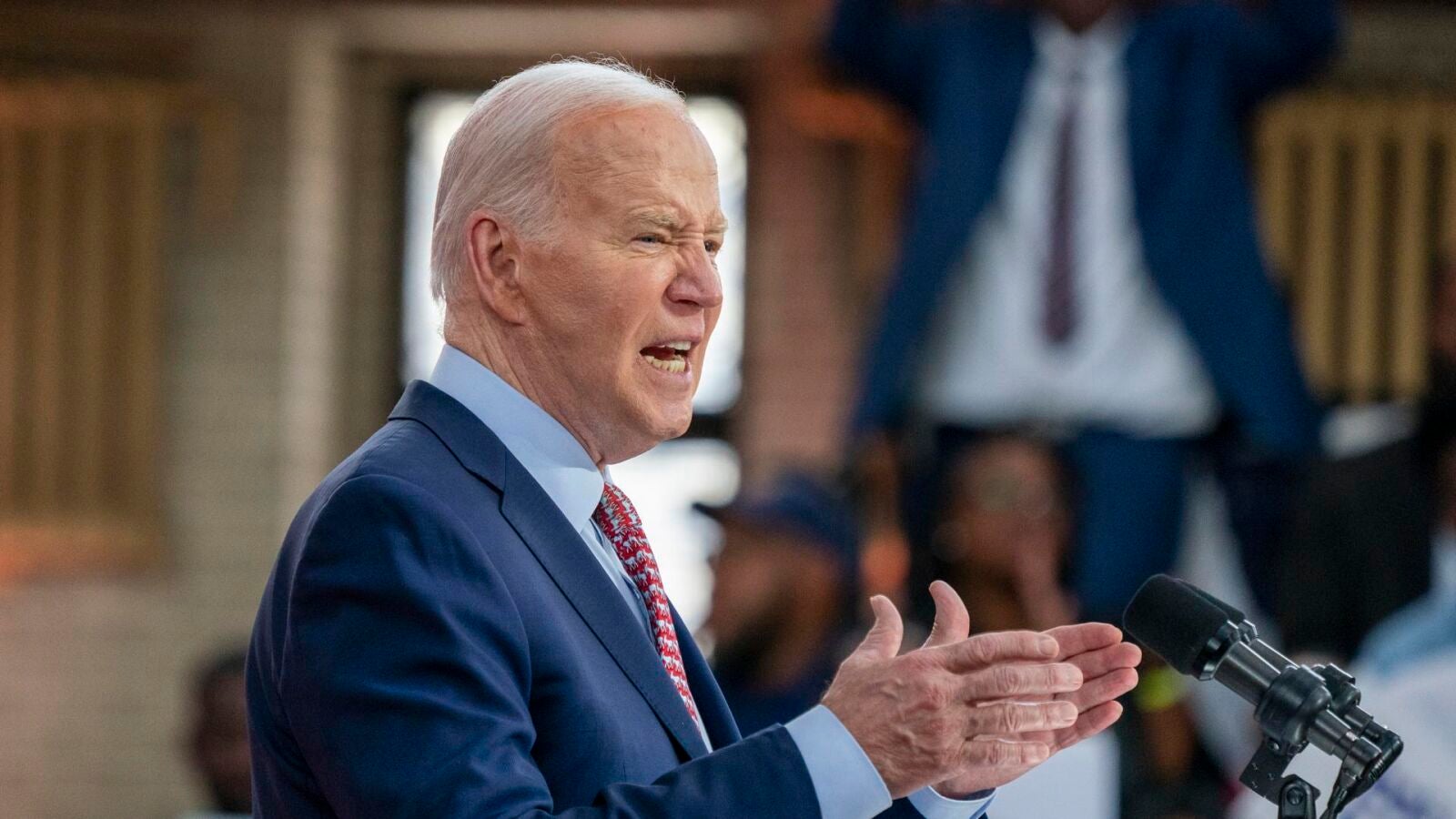Biden cede y autoriza a Ucrania a usar armas de EEUU en territorio ruso