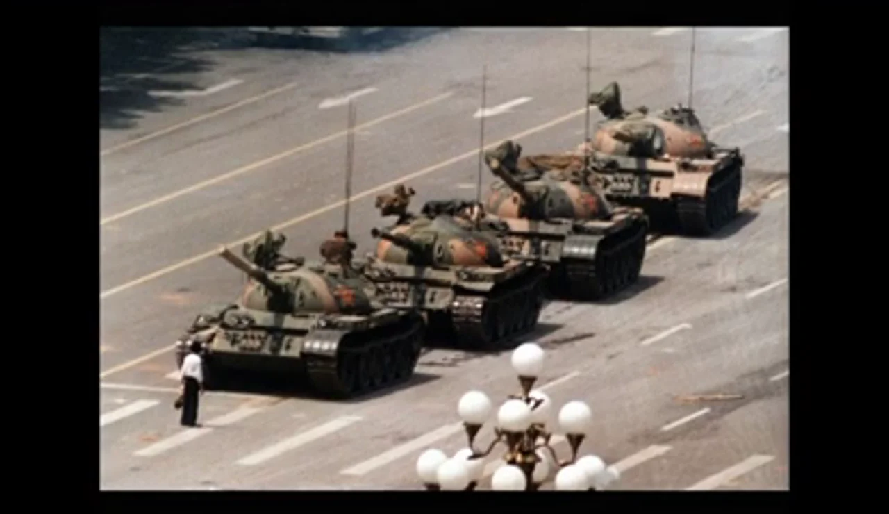 Foto histórica en la Plaza de Tiananmen