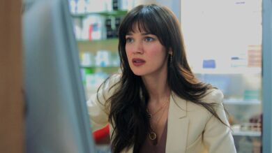 Ceylin descubre que Çinar está implicado en la muerte de Kadir, pero decide borrar las pruebas que lo incriminan 