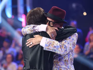 Las emocionantes lágrimas de José Corbacho con Raoul Vázquez en Tu cara me suena Las emocionantes lágrimas de José Corbacho con Raoul Vázquez en Tu cara me suena