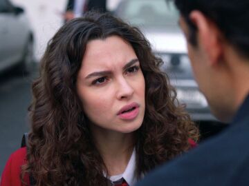 As&iacute; ha sido el desafortunado primer encuentro entre Asiye y Ayaz: "&iexcl;Conmigo no intentes ligar as&iacute;!