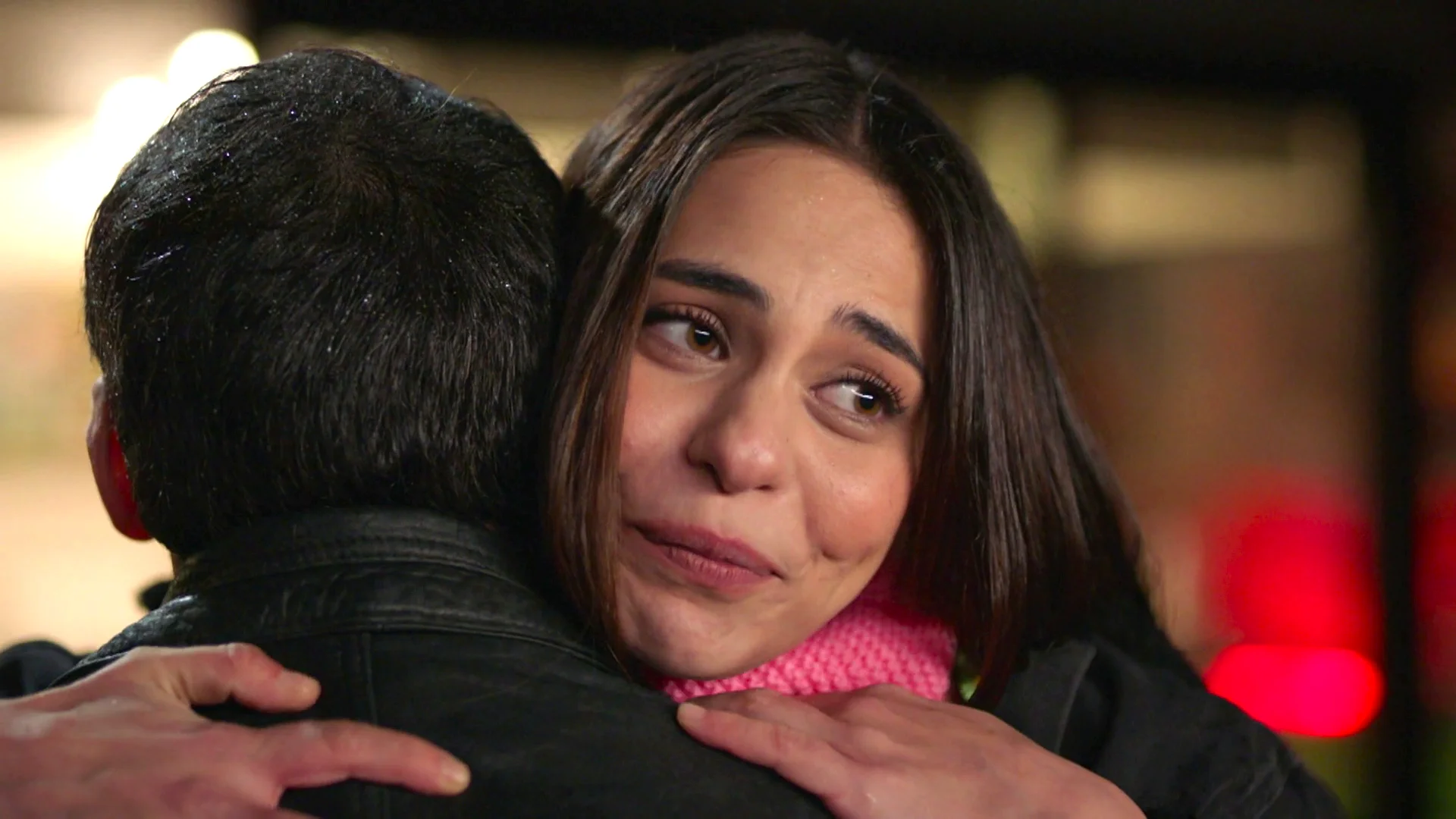 El sueño de Oğulcan por fin se hace realidad y Elif acepta salir con él: "¡Somos novios!" El sueño de Oğulcan por fin se hace realidad y Elif acepta salir con él: "¡Somos novios!"