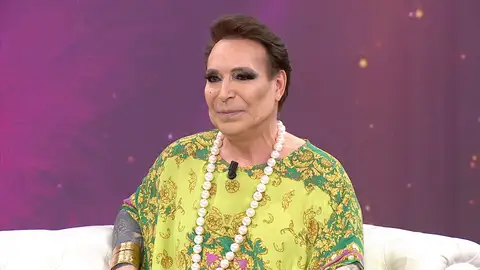 El maestro Joao, referente para su generación al anunciar que es mujer a los 60 años: "Tienen que hacerlo" El maestro Joao, referente para su generación al anunciar que es mujer a los 60 años: "Tienen que hacerlo"