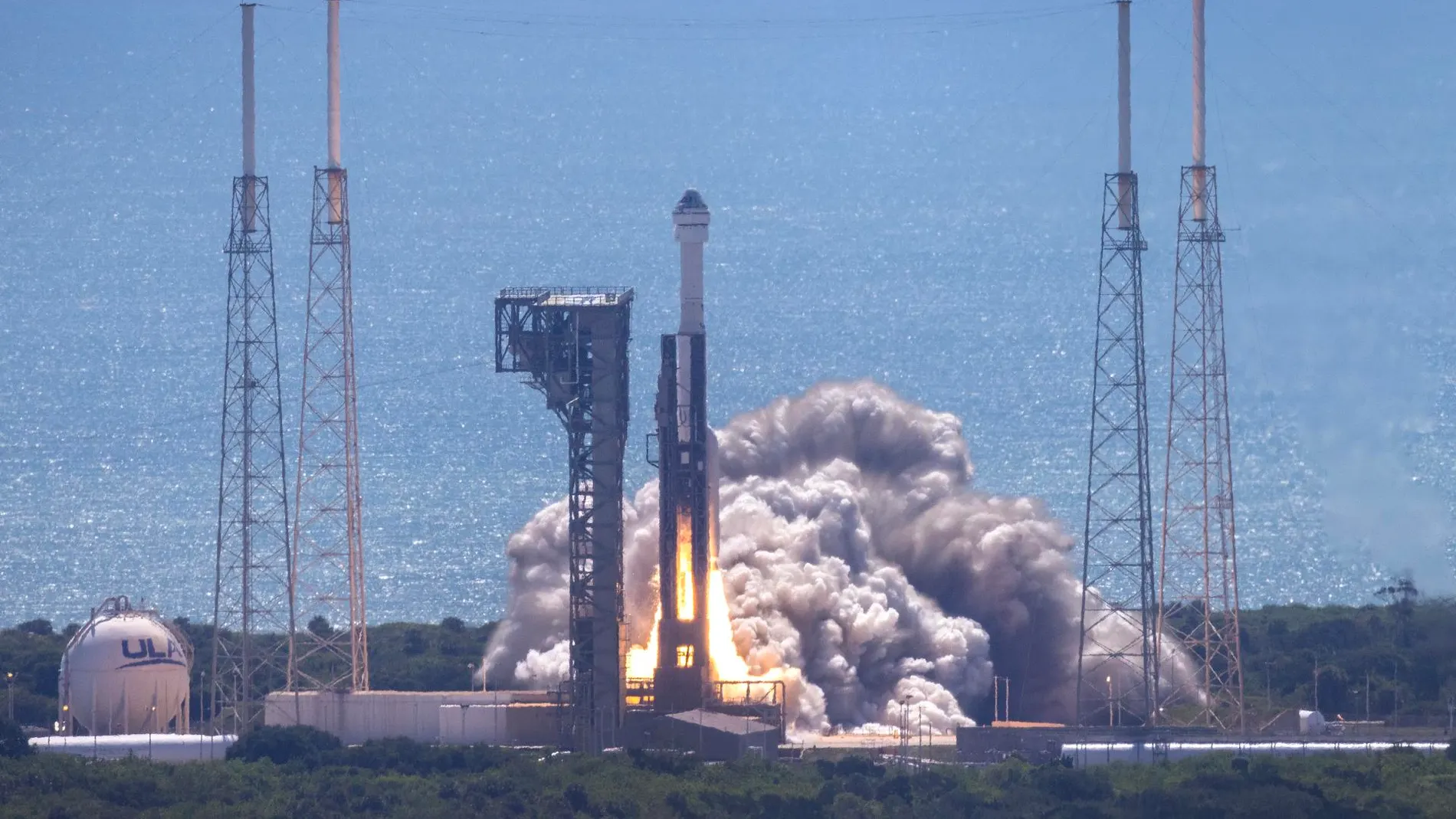 La nave espacial Starliner durante su lanzamiento La nave espacial Starliner durante su lanzamiento