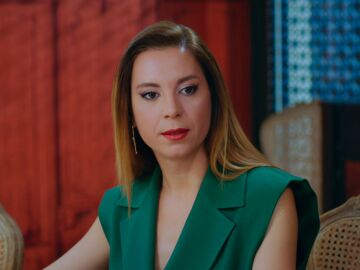  Arzu queda como una mentirosa 