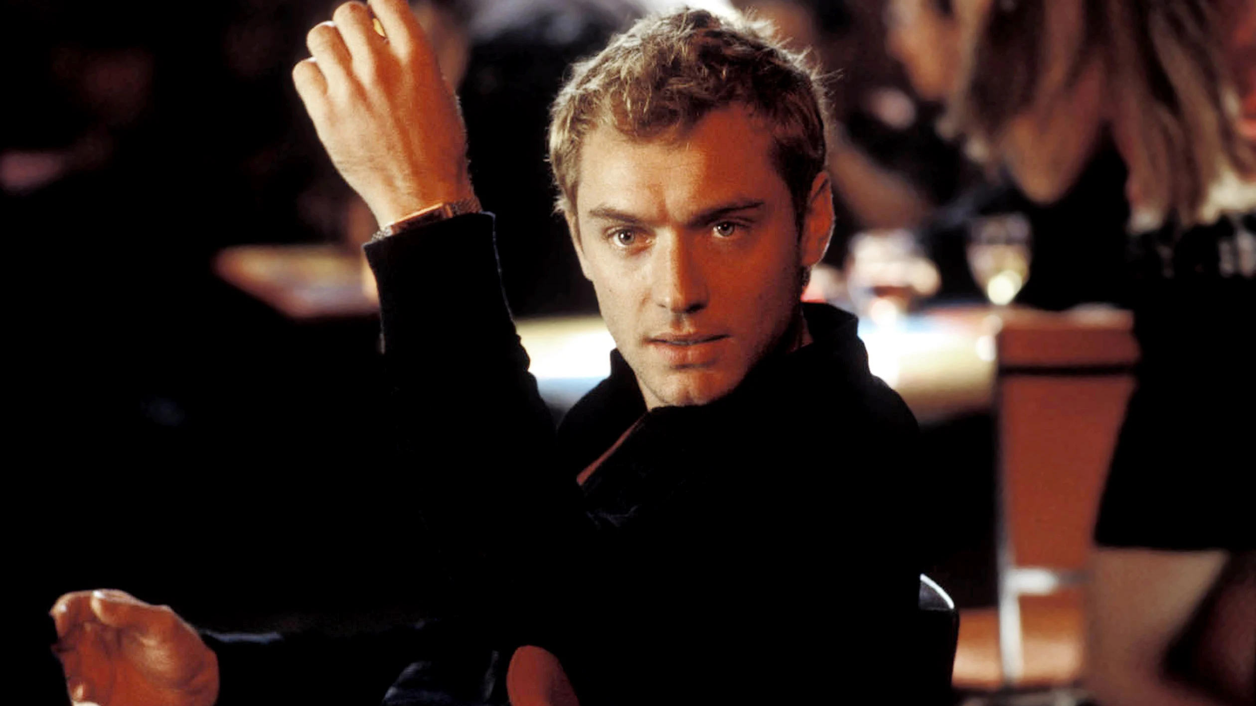 Jude Law en Alfie en el 2004 Jude Law en Alfie en el 2004