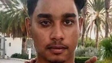 Dos niños de 12 años declarados culpables de asesinar a cuchilladas a un joven de 19 en el Reino Unido