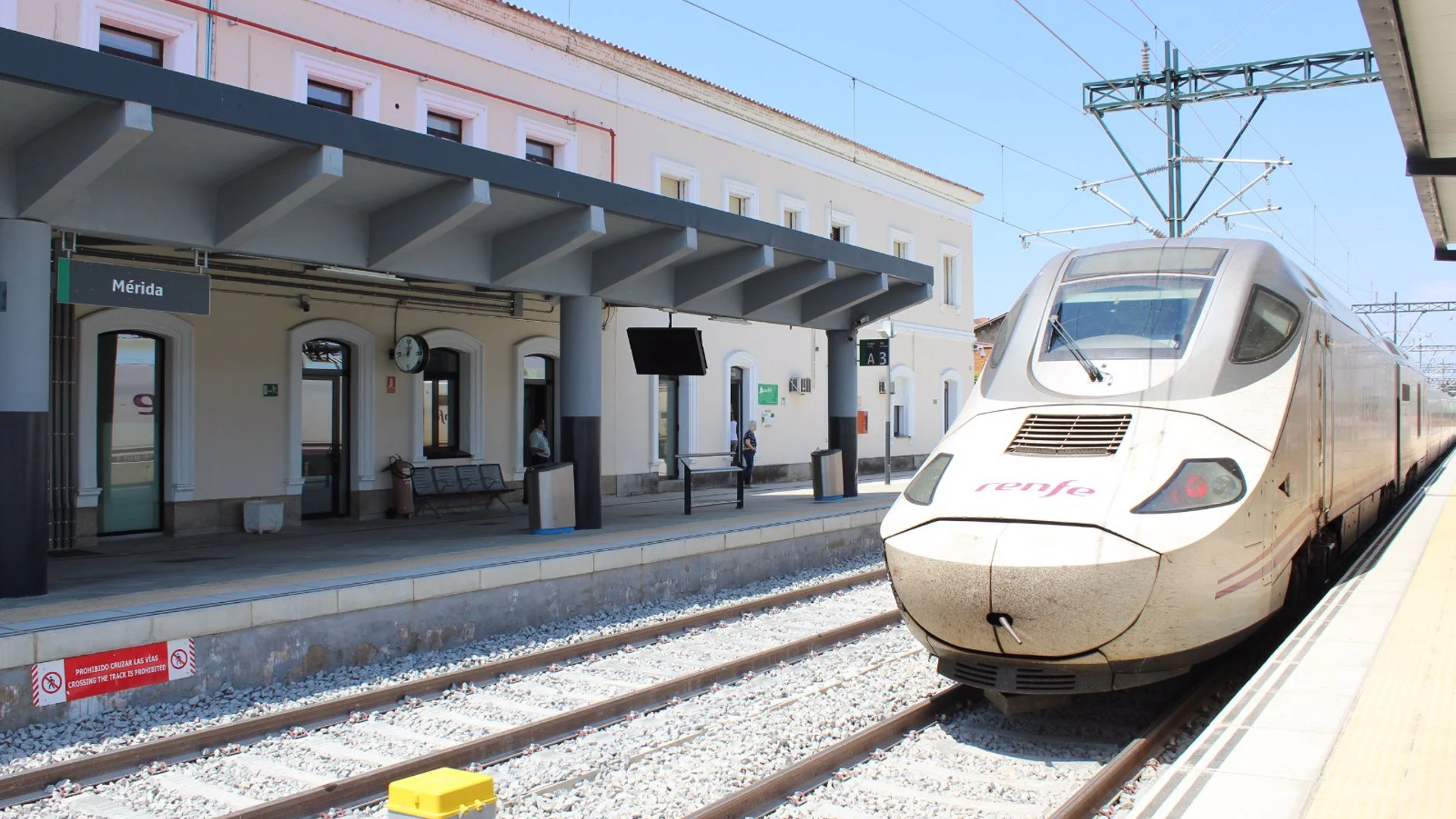 Renfe actualiza su compromiso de puntualidad y lanza los puntos 'Renfecitos'